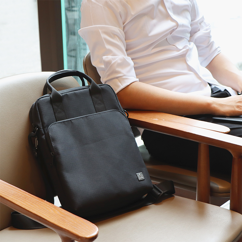 WIWU Alpha Vertical Double Layer Bag For 13.3" Laptop/Ultrabook - Black