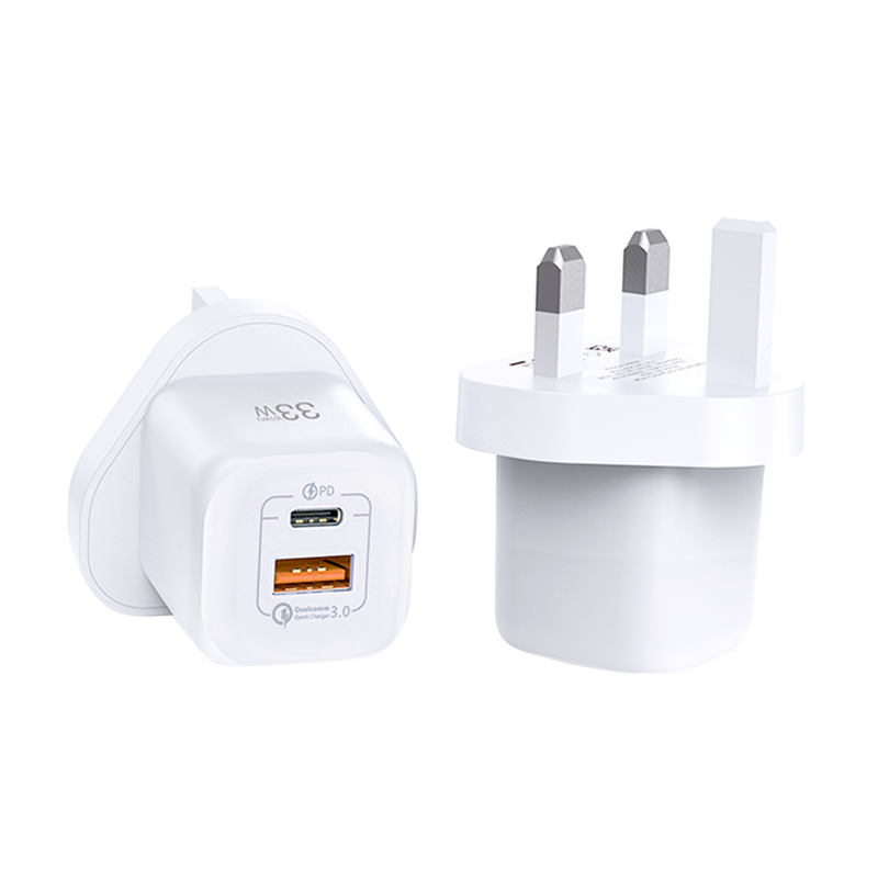 WIWU Gan Fast Charger UK 33W USB-C + QC3.0 Power Adapter - White